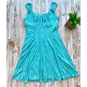 London Style light blue  sleeveless dress NWOT